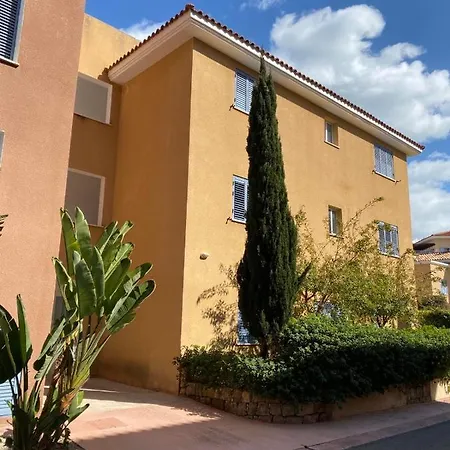 Limnaria Gardens K203 In *