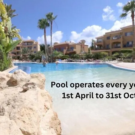 Limnaria Gardens K203 In Paphos