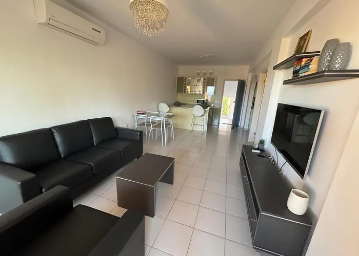 Limnaria Gardens K203 In Paphos