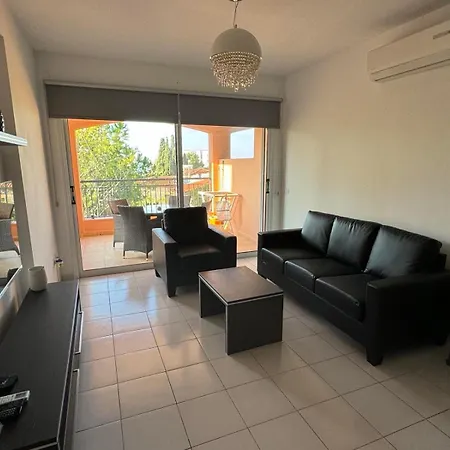 Limnaria Gardens K203 In Apartmán